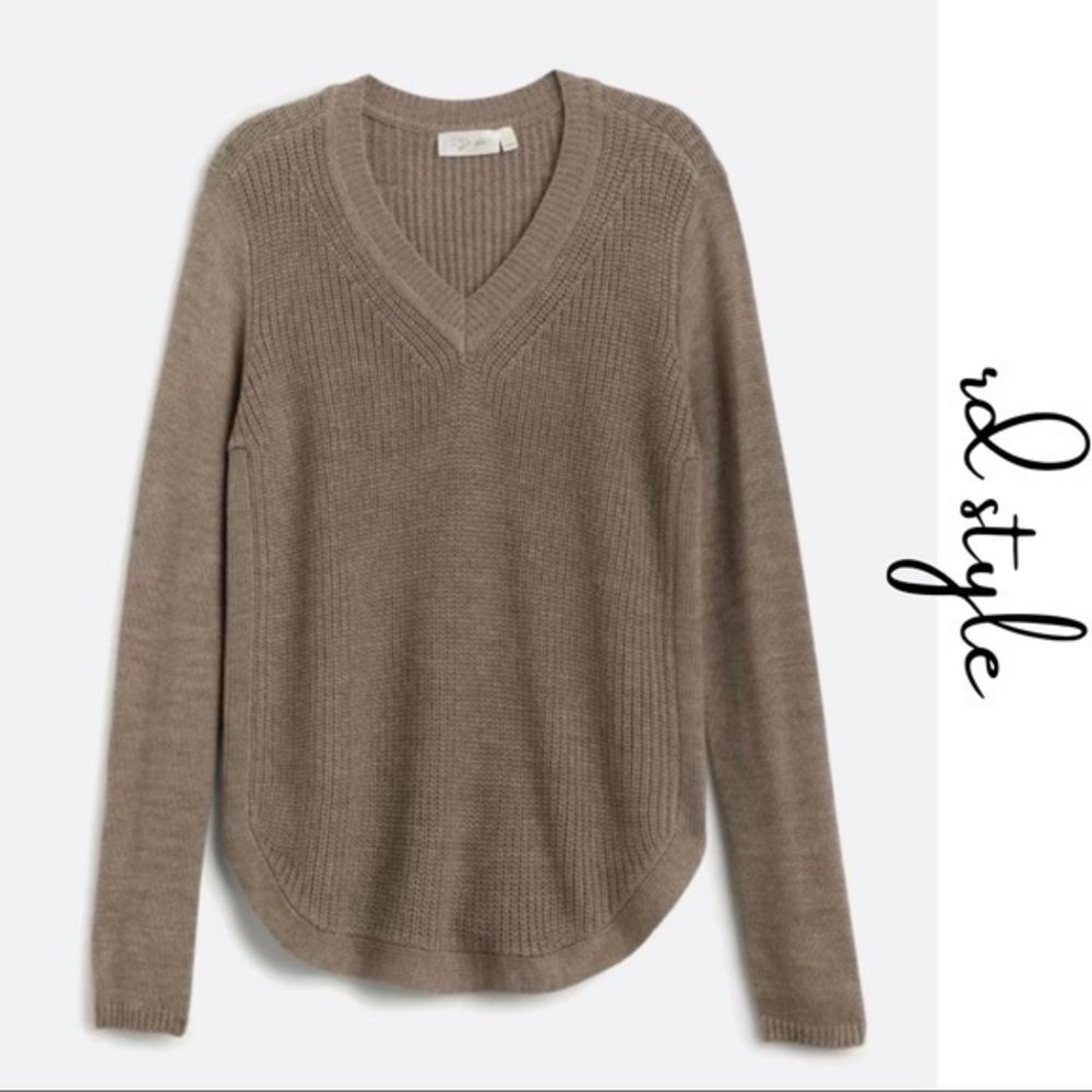 RD Style Cotton Blend V-Neck Pullover Sweater | Medium | Brown